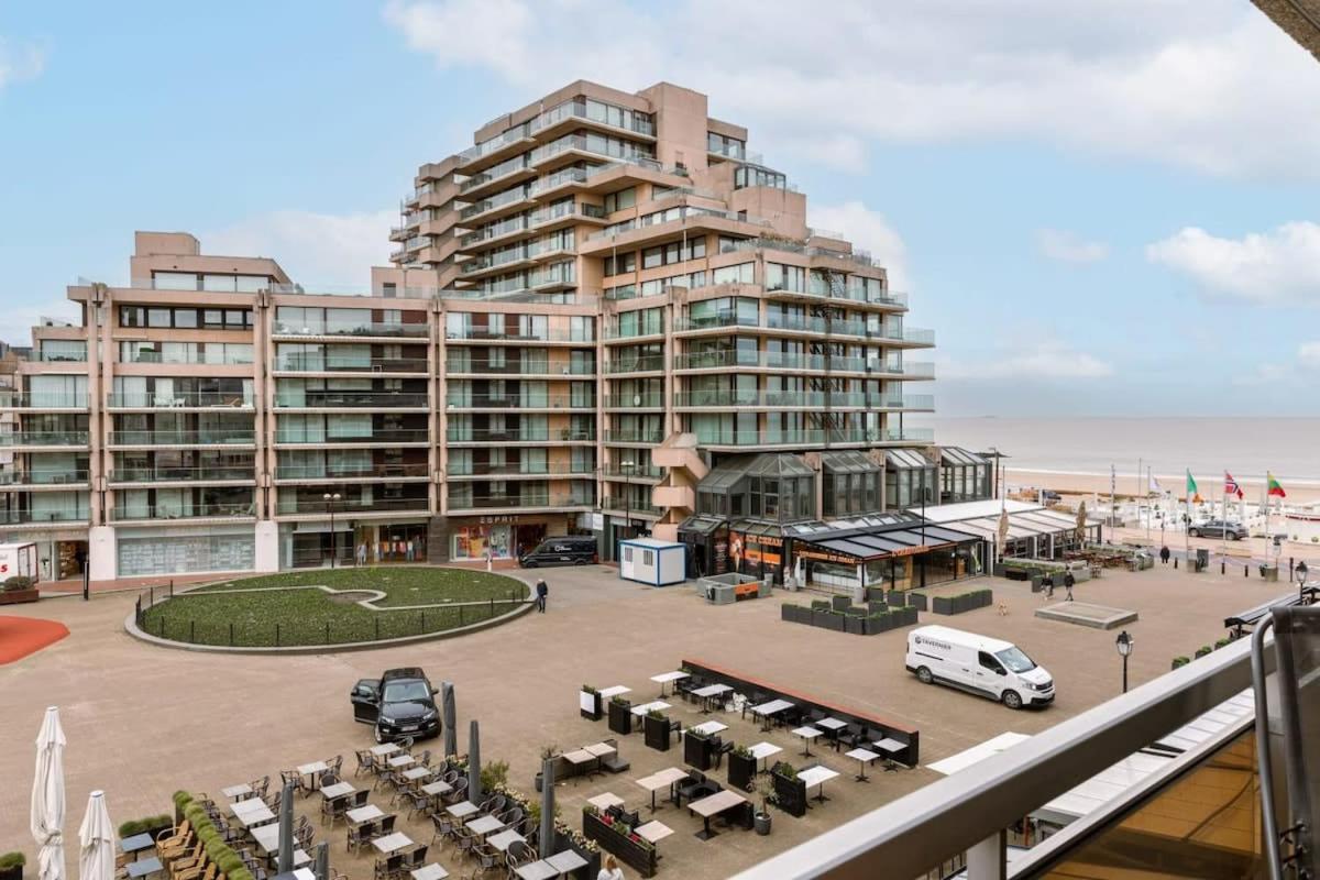 Modern Apartment In Centre Of Knokke エクステリア 写真