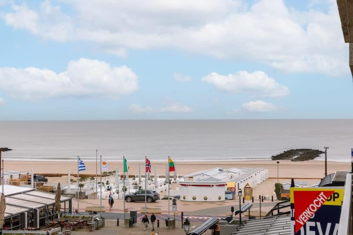 Modern Apartment In Centre Of Knokke エクステリア 写真